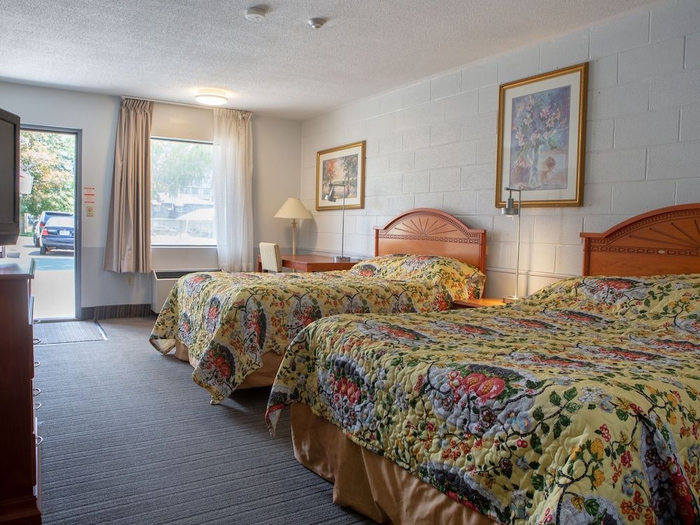 Hotel Richmond Hill ON North Room, 2 Queen Beds 4