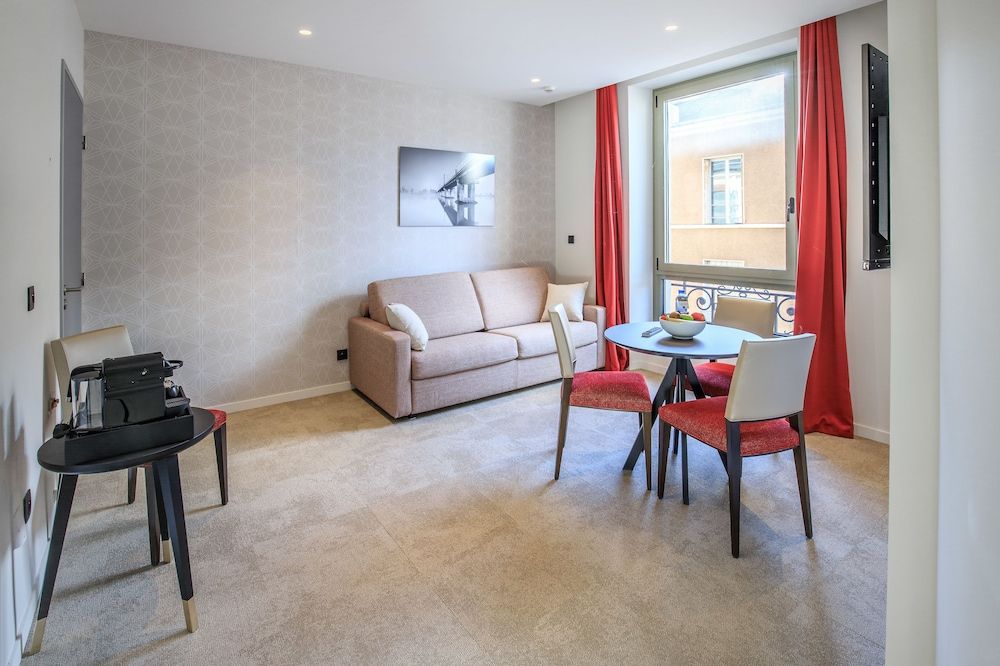 Panorama 360 Hôtel & Spa Premium Suite, 1 Queen Bed with Sofa bed, Non Smoking 2