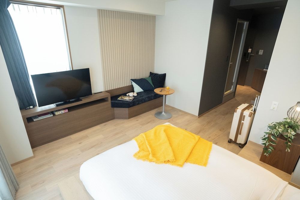 Signature Double Room (Non-smoking)
