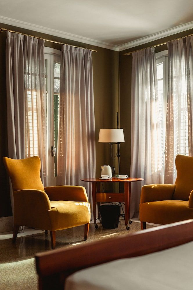 Fonda Hotel 1771 Premium Double Room 7