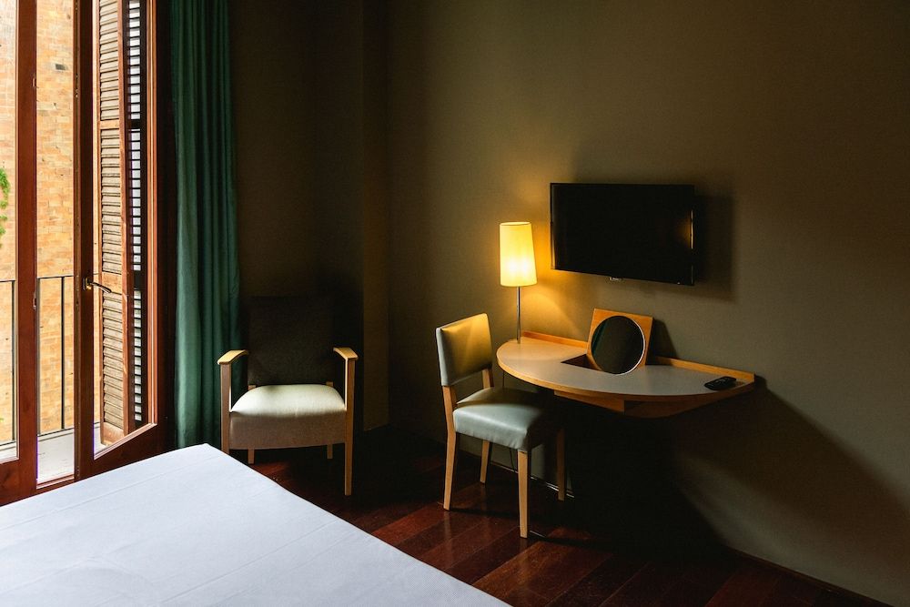 Fonda Hotel 1771 Triple Room 9