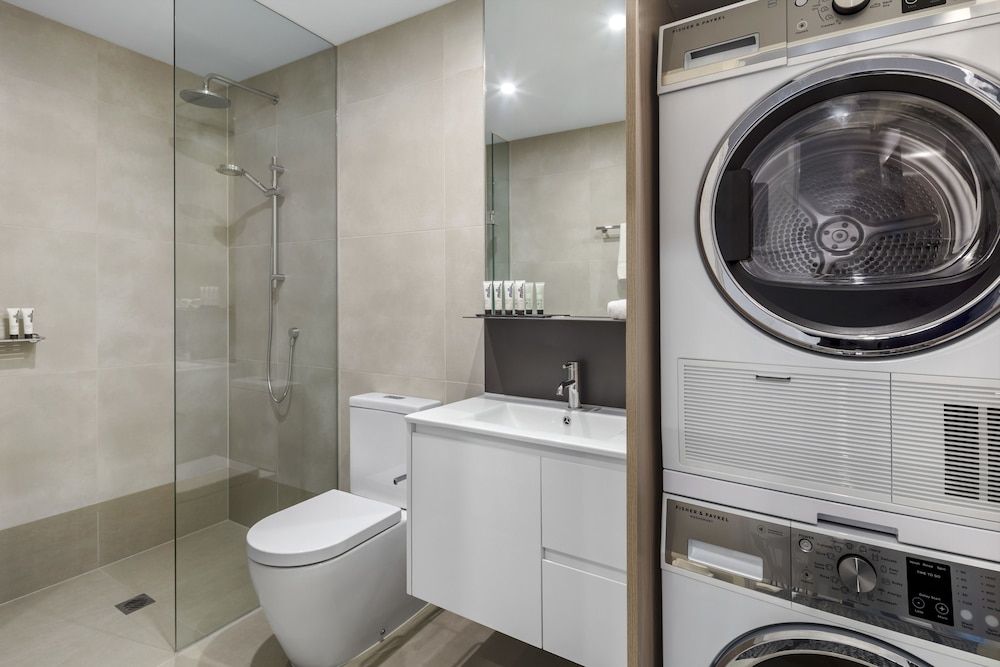 Quest NewQuay Two Bedroom Executive Apartment 4