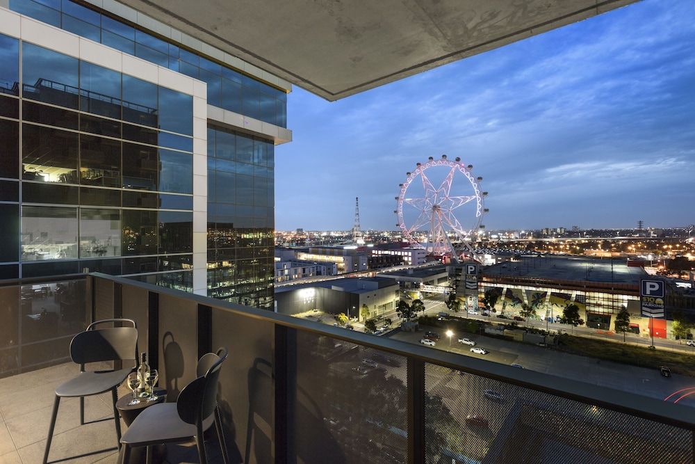 Quest NewQuay Two Bedroom Executive Apartment 3