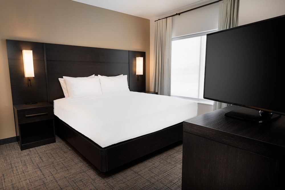 Studio Suite, 1 King Bed with Sofa bed