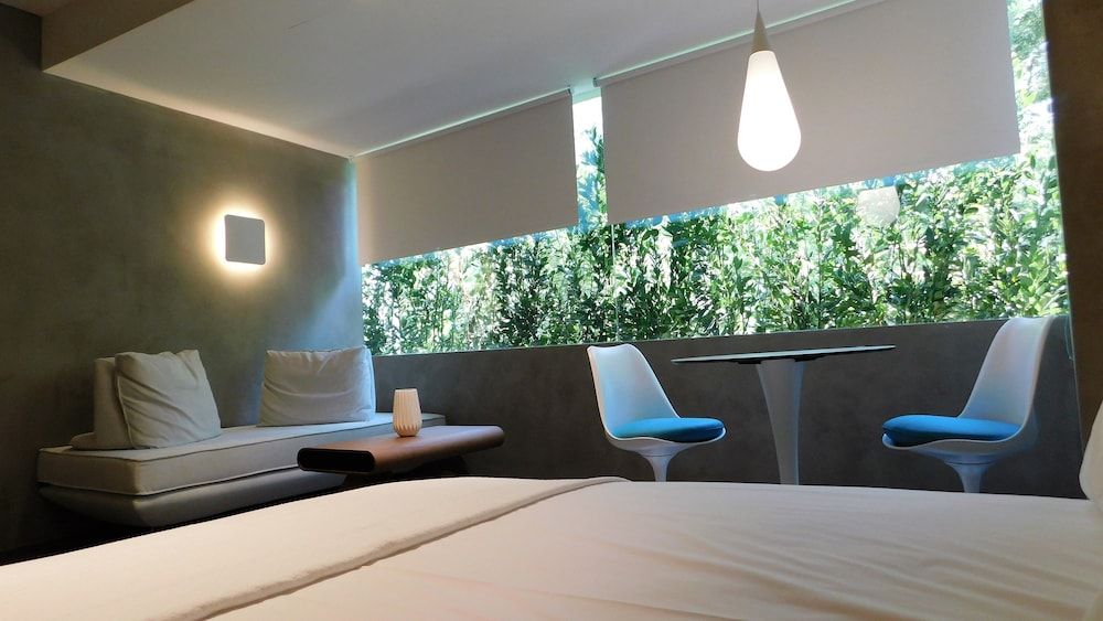 101 Adrianou Luxury Urban Stay Superior Suite, Garden View 3