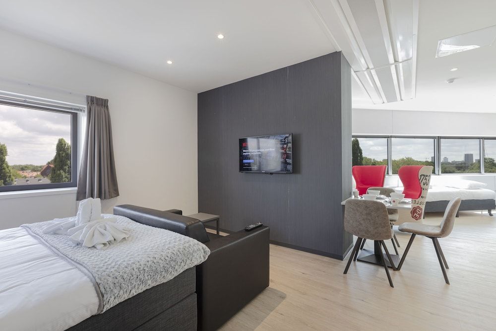 2L De Blend Deluxe Quadruple Room, Multiple Beds, Non Smoking, Kitchen 2