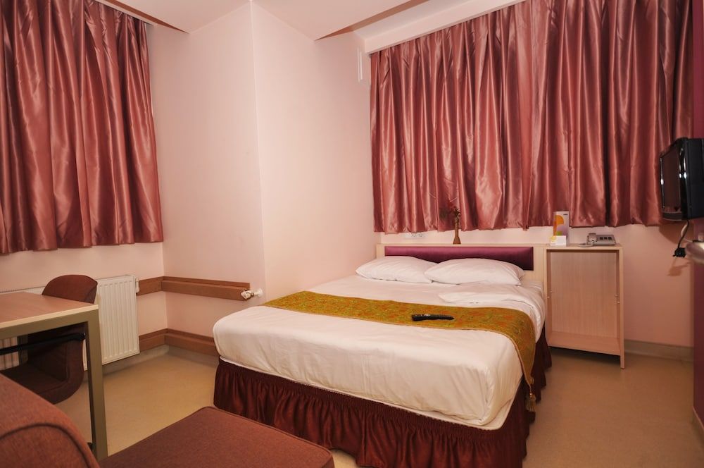 Han Hotel Standard Double Room 6