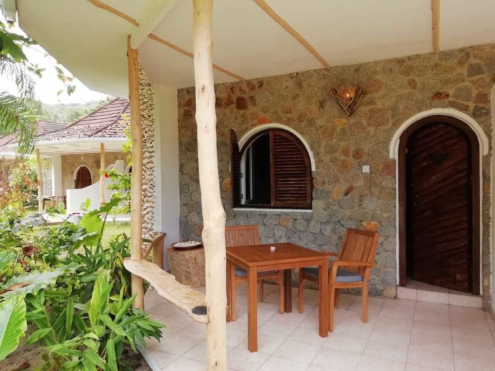 Bliss Hotel Praslin Superior 4