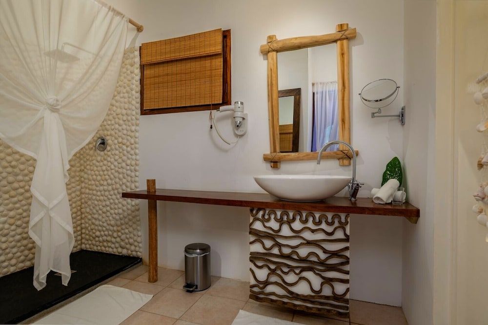 Bliss Hotel Praslin Superior 9