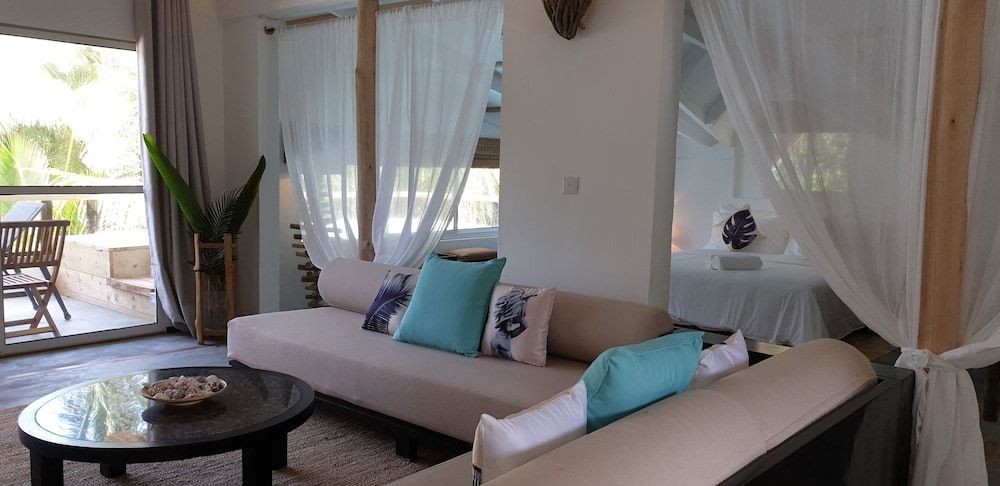 undefined Bliss Hotel Praslin 2
