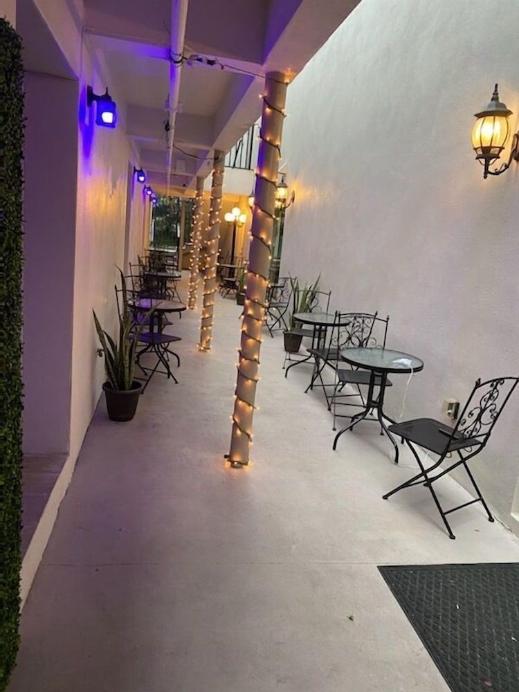 undefined Dunns Josephine Hotel 9