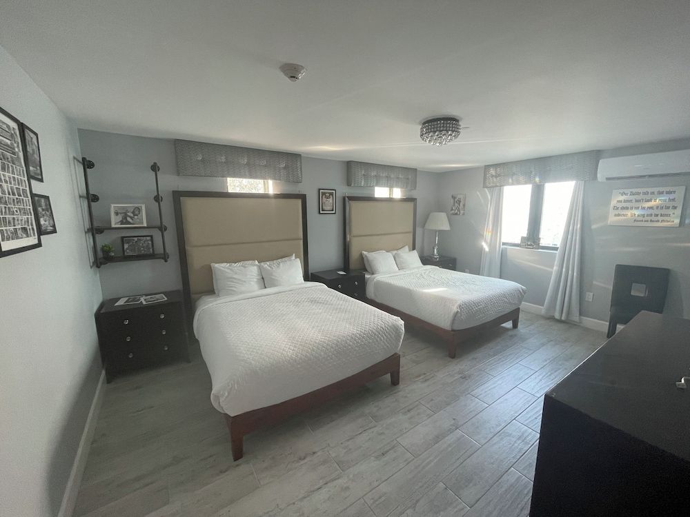 undefined Dunns Josephine Hotel