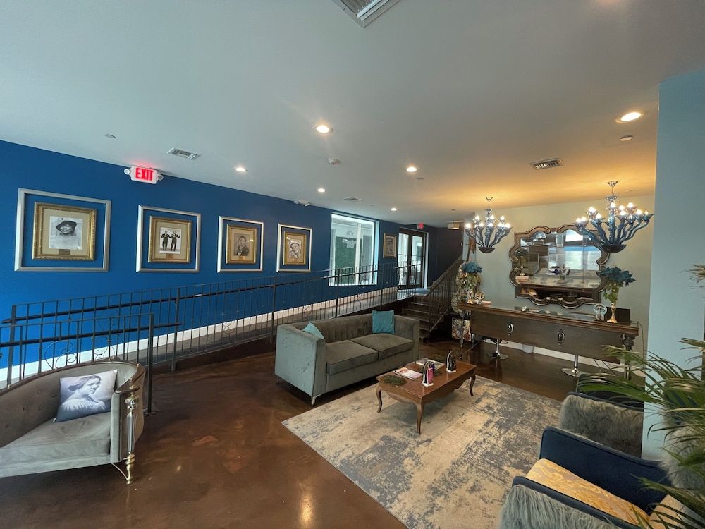 undefined Dunns Josephine Hotel 6