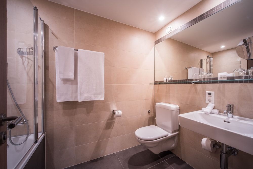 Hotel Interlaken Family Room, Balcony 5