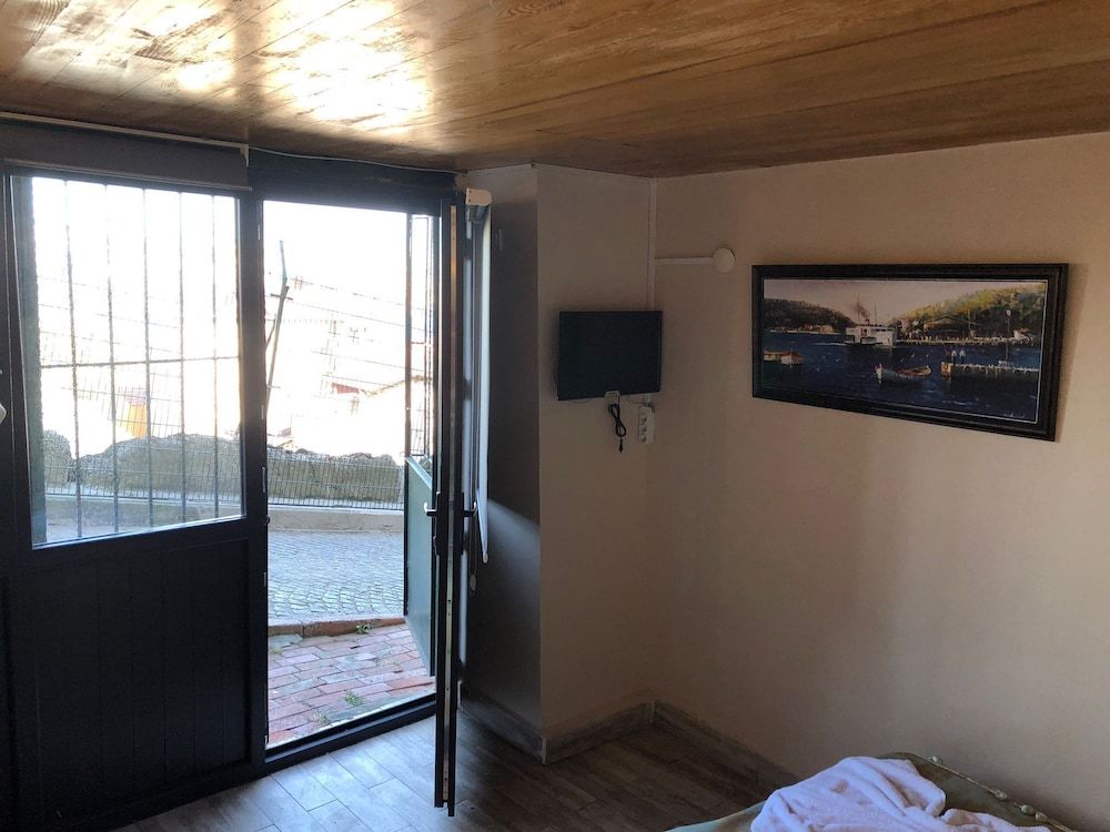 HHK Hotel Economy Studio, 1 Double Bed 5