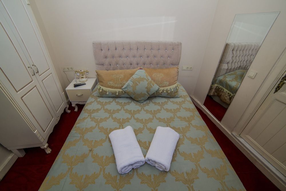 HHK Hotel Economy Double Room 3