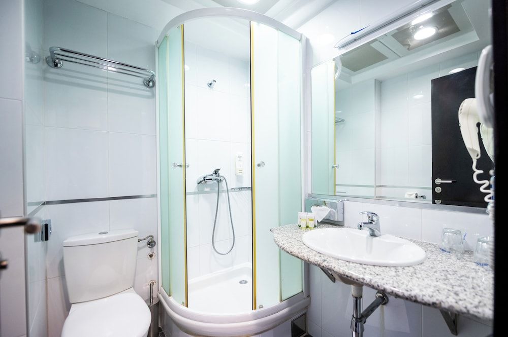 Hotel Sumadija Standard Twin Room 6