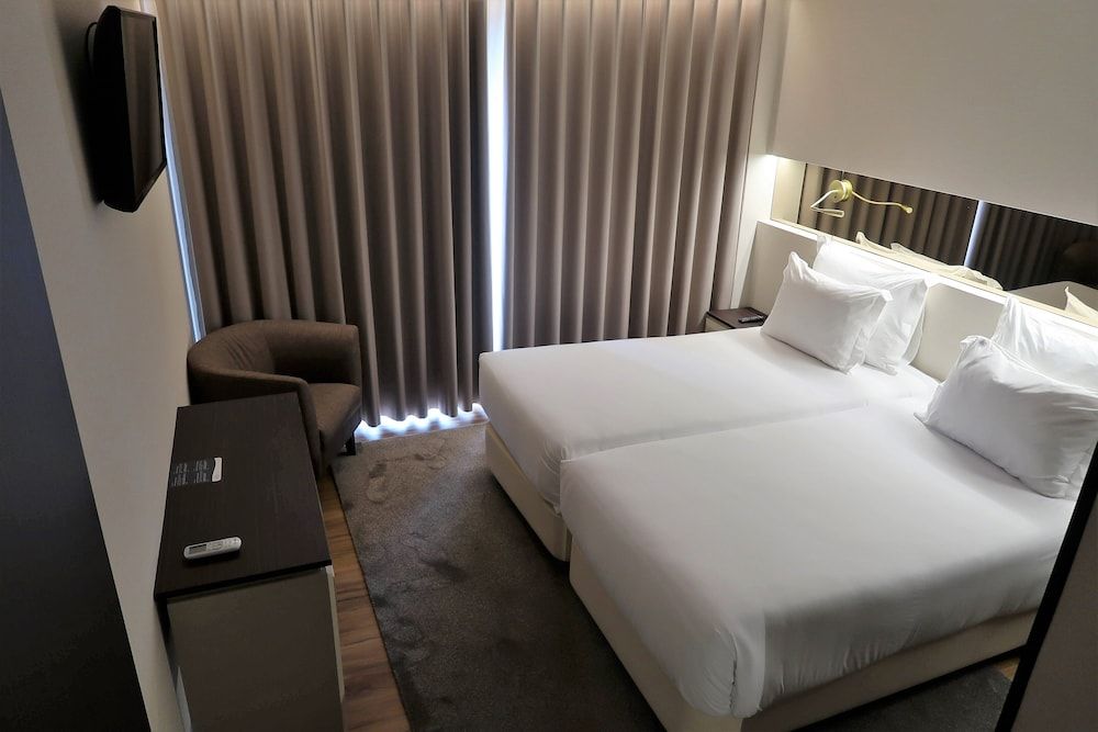 Hotel Cristal Setubal Standard Twin Room, 2 Twin Beds, Non Smoking 3