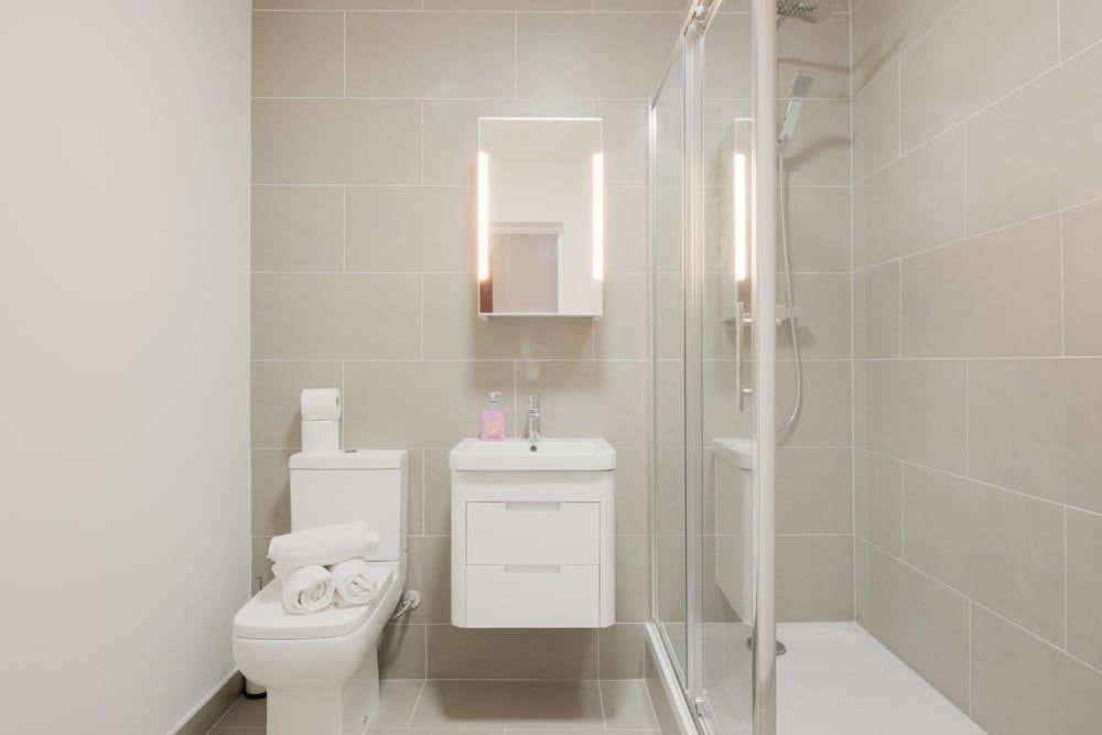 Sherborne Court Superior Apartment, 1 King Bed with Sofa bed, Accessible, City View 6