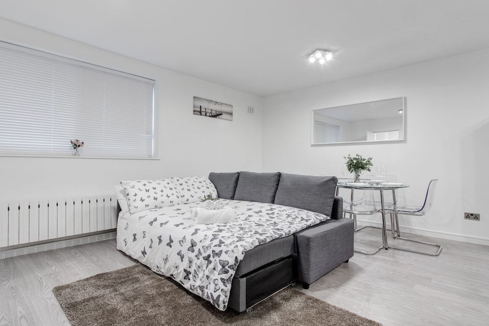 undefined Sherborne Court 9