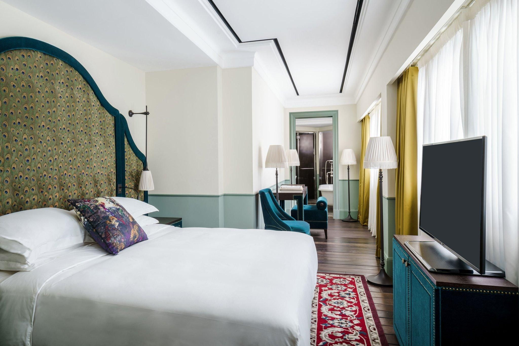 Le Colonial Bathtub Suite, 1 Bedroom Suite, 1 King, Tub