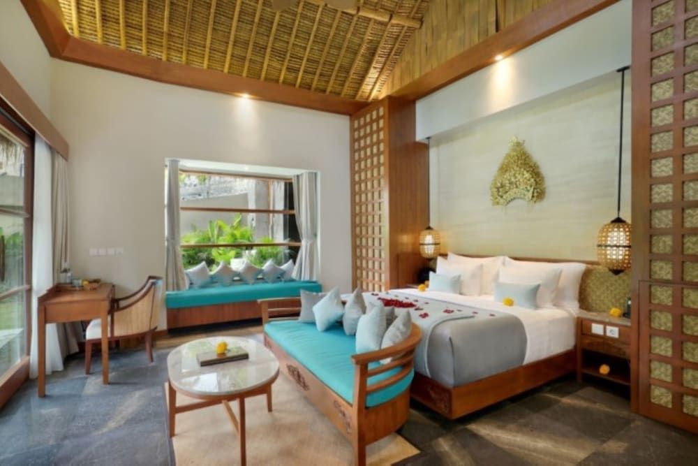 Grand 1 Bedroom Private Pool Villa with River View