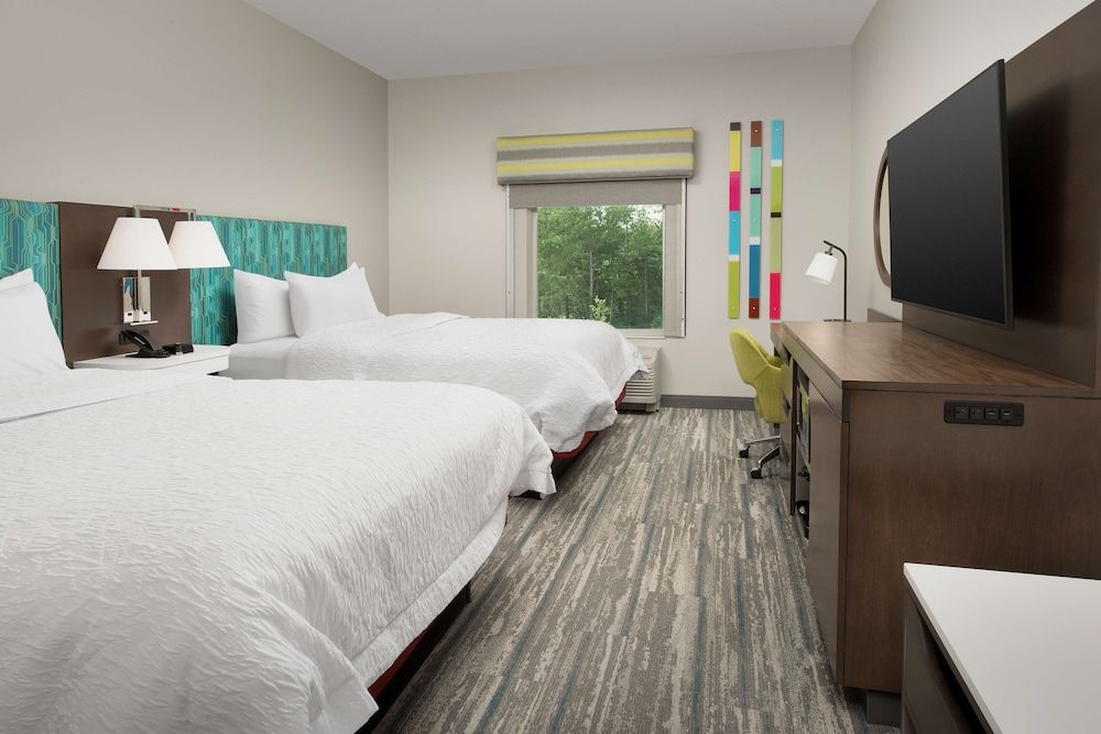 Room, 2 Queen Beds, Refrigerator & Microwave