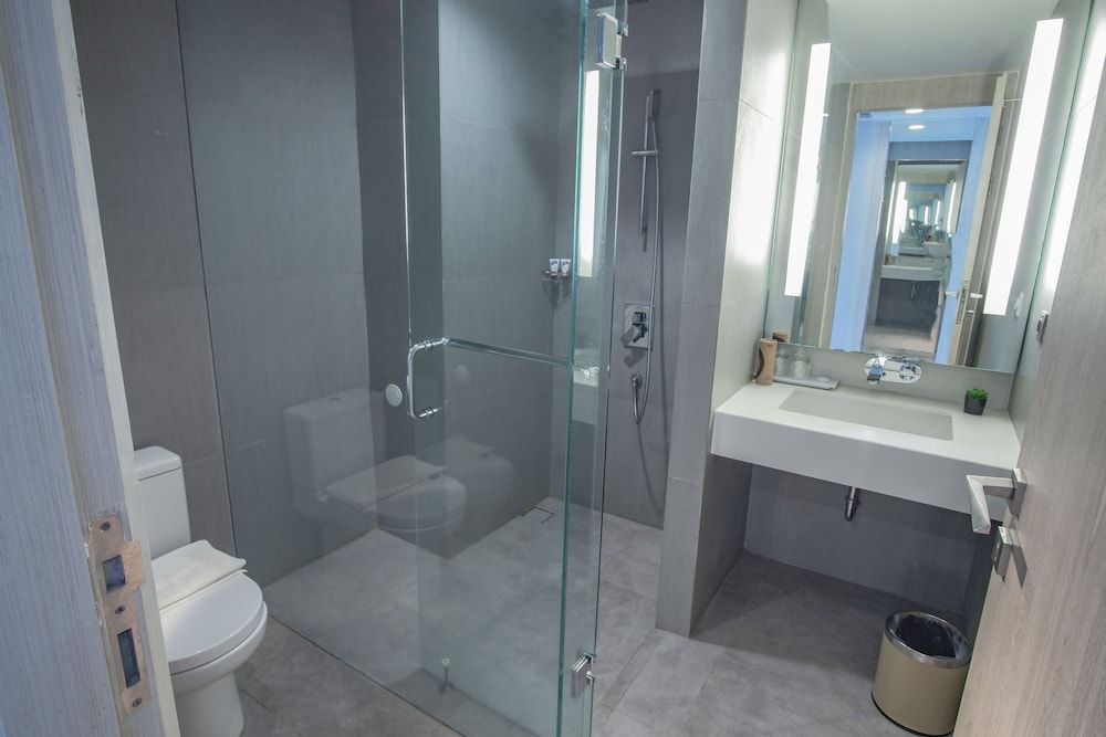 FOX Hotel Pekanbaru Deluxe Room 10