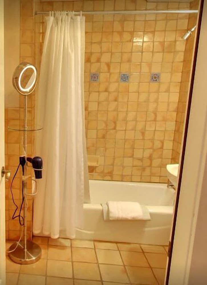 Hotel La Fonda Taos Room, 1 Queen Bed, Non Smoking 2