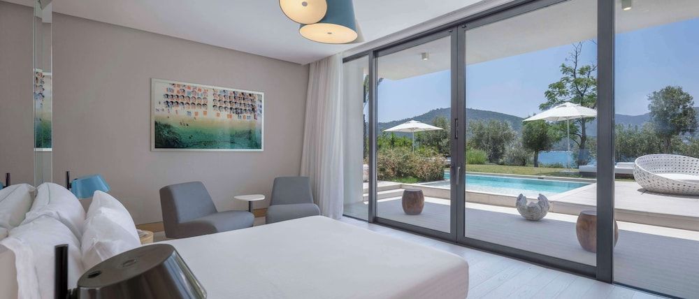 Presidential Suite, Pool Access (Aegean)