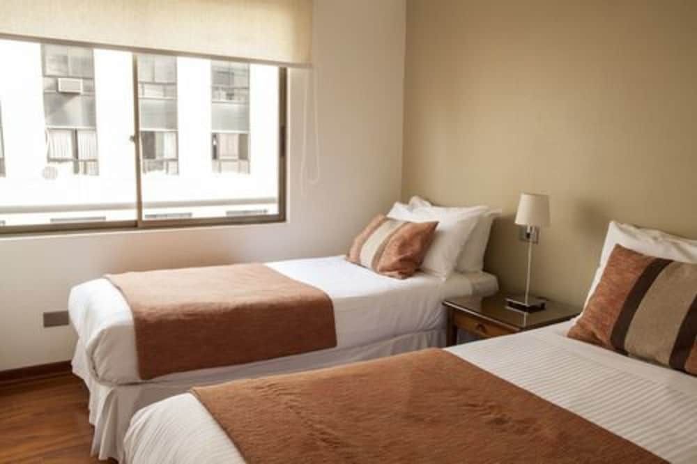 undefined Time Suite - Comfort Apartments 10