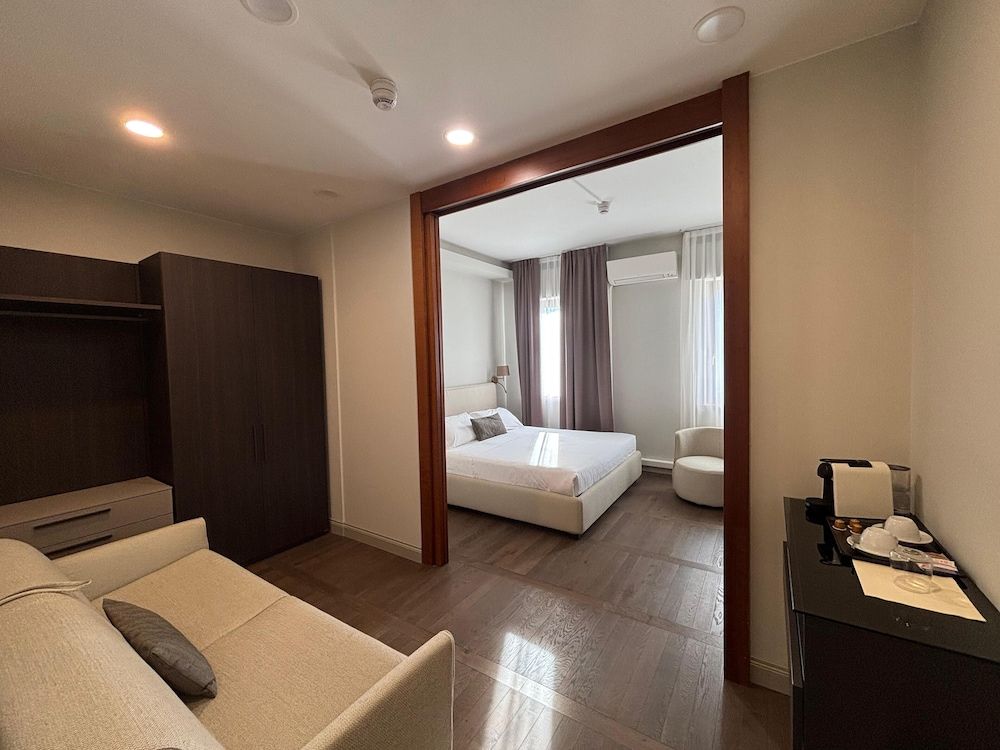 Carlton Junior Room, 1 Double Bed, Non Smoking