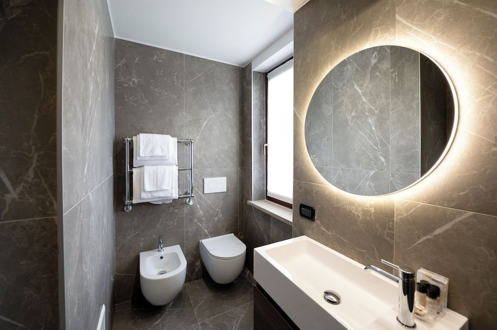 Carlton Junior Room, 1 Double Bed, Non Smoking 5