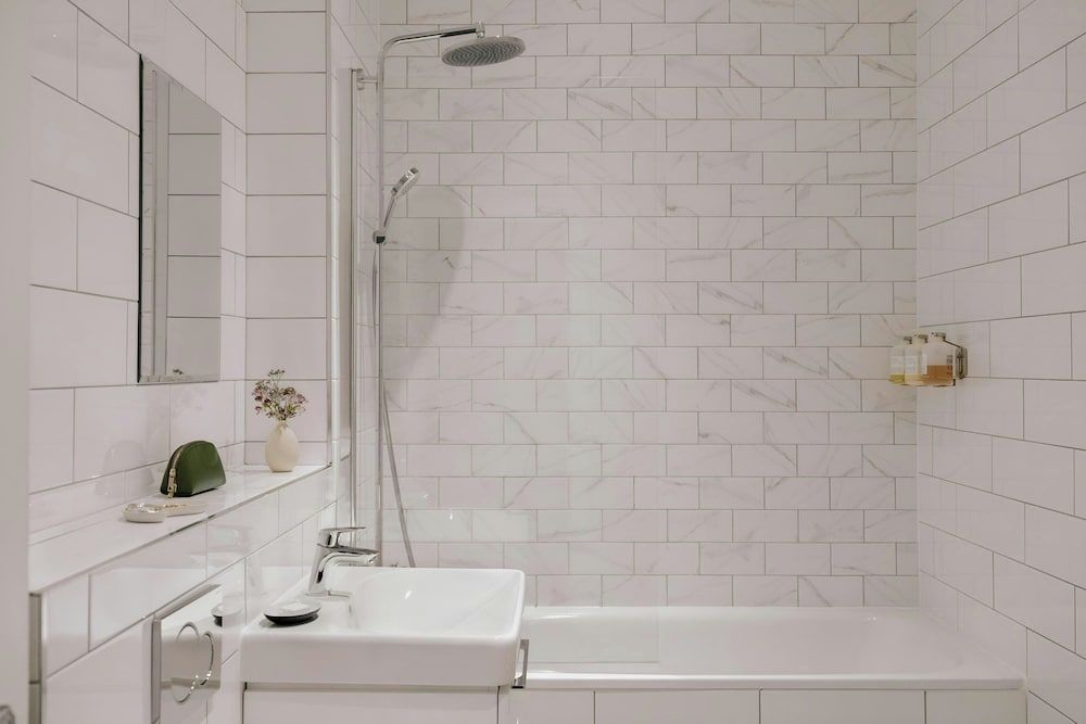 undefined Sonder by Marriott Bonvoy Royal Garden Apartments New town 8