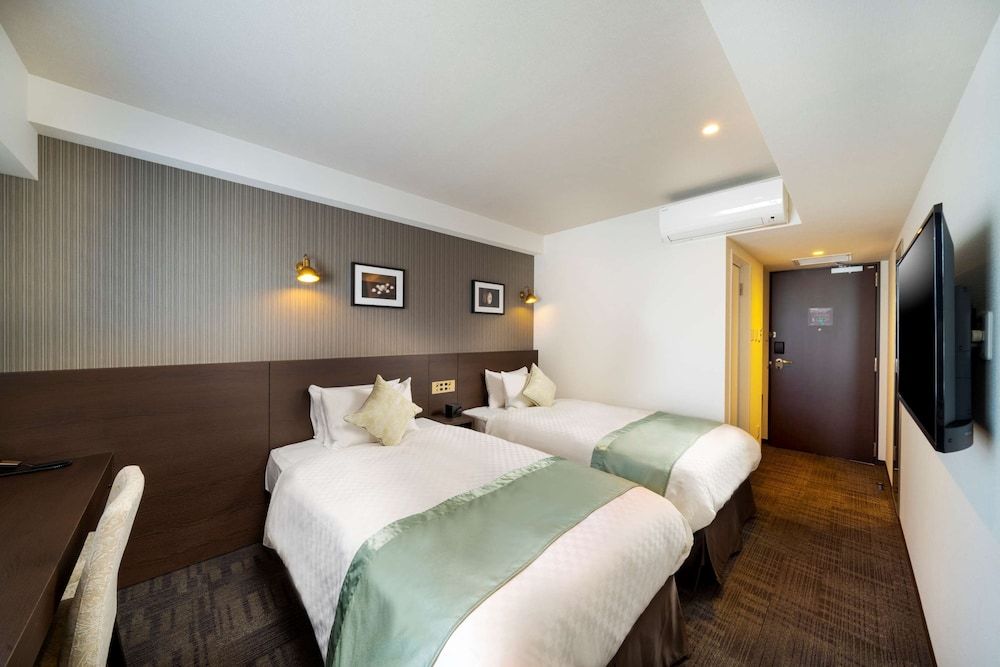 Superior Room, 2 Twin Beds, Non Smoking, Refrigerator