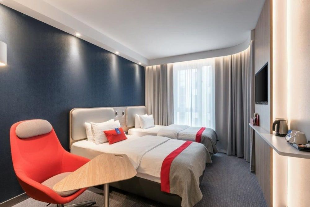 Standard Room, 1 Queen Bed (Top Floor)