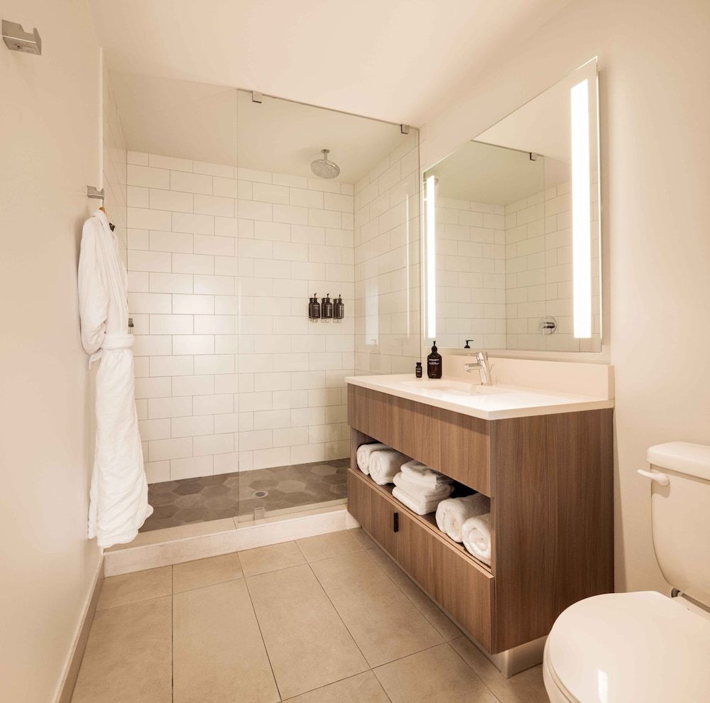 Flow Fort Lauderdale Hotel 3 Bedroom Suite with River View 11