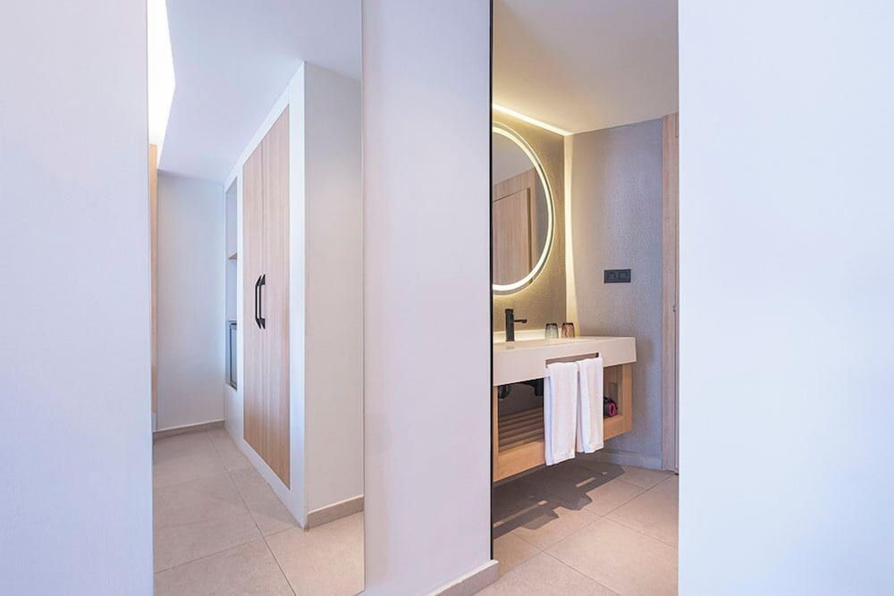 MYND Adeje Double room, pool view 3