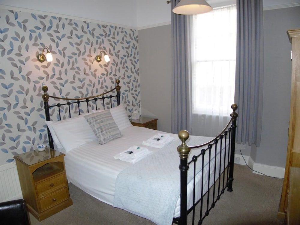 Beach House Double Room, Ensuite (or  Single Occupancy) 2