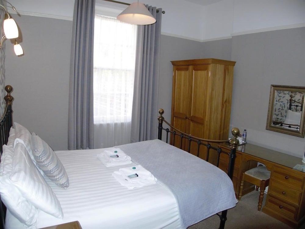 Beach House Double Room, Ensuite (or  Single Occupancy) 3