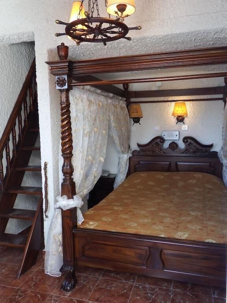 undefined Hotel Porto Perissa 9