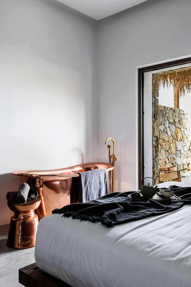 Charisma Hotel and Wellness Suites Honeymoon Suite with sea view and private pool 8