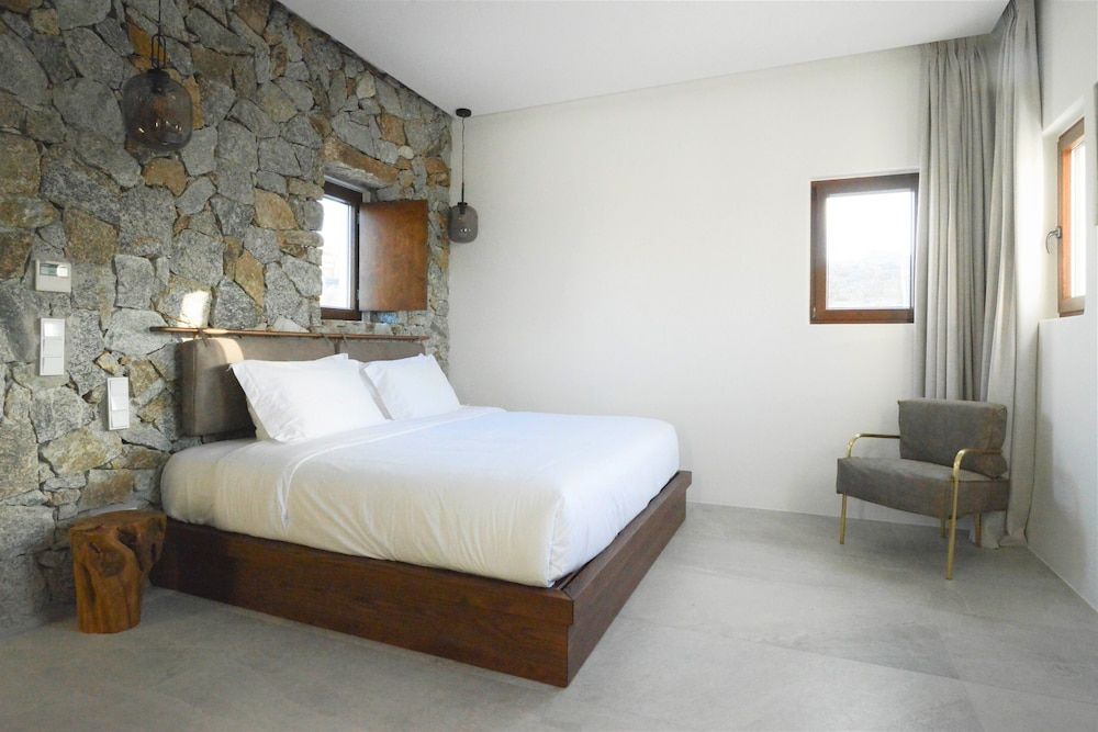 Superior Suite with sea view, Private Balcony and small Plunge pool
