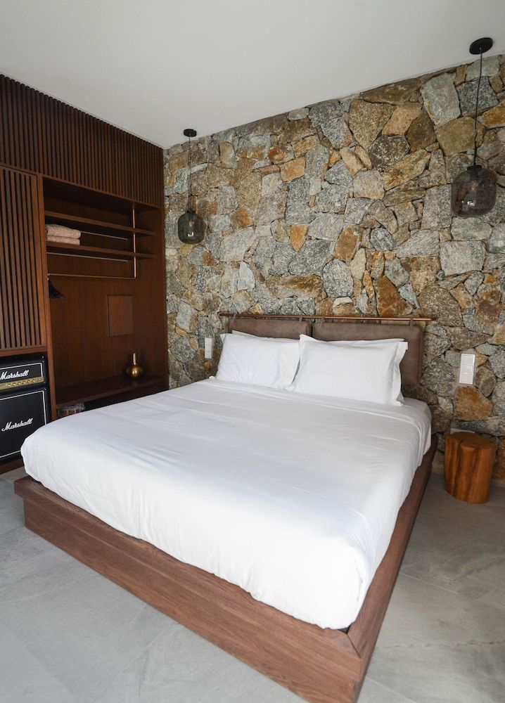Superior Double Room with Balcony and Sea View