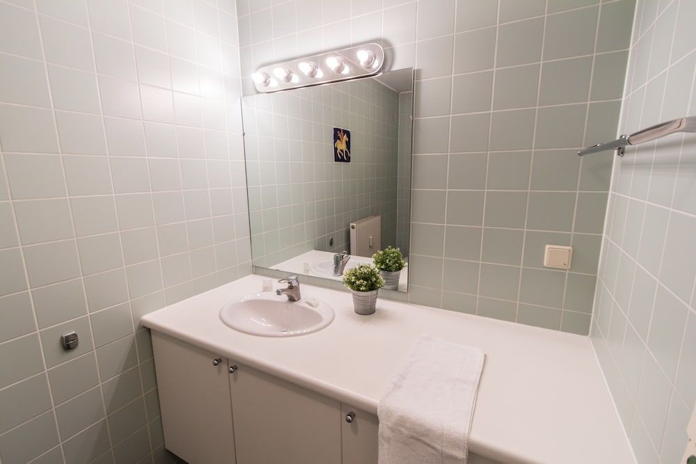 undefined Karmeliter Flats 9