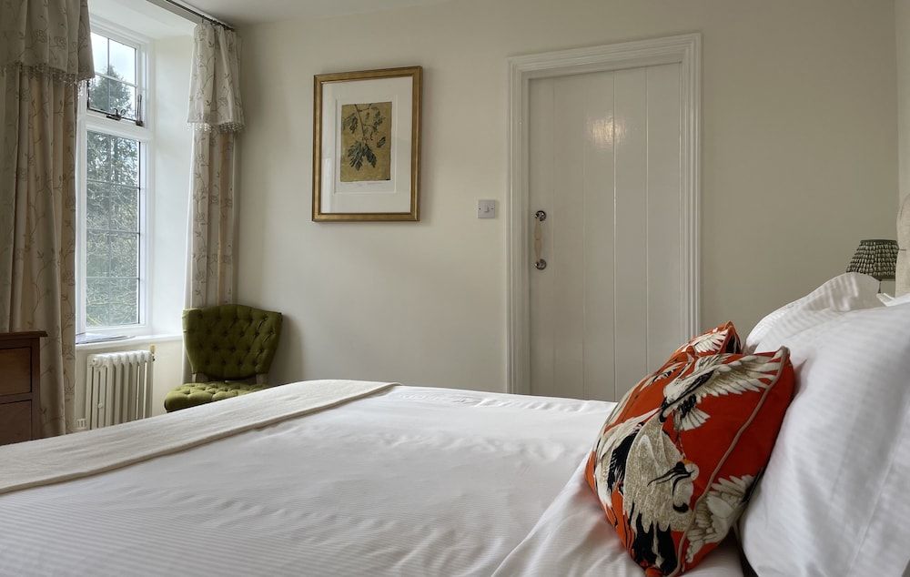 Edgcott House Double Room, Ensuite (Room 2 - Super King) 4