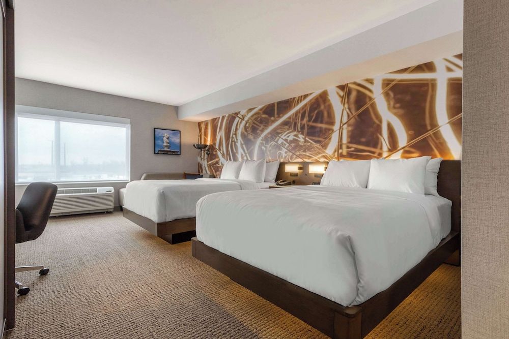 Cambria Hotel West Orange Standard Room, 2 Queen Beds