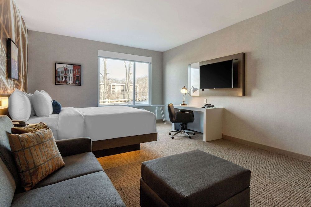 Cambria Hotel West Orange Standard Room 1 King Bed Accessible