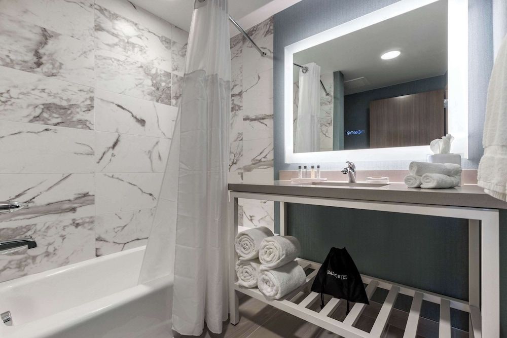 Cambria Hotel West Orange 2 Queen Beds Suite with Sofa Sleeper 5