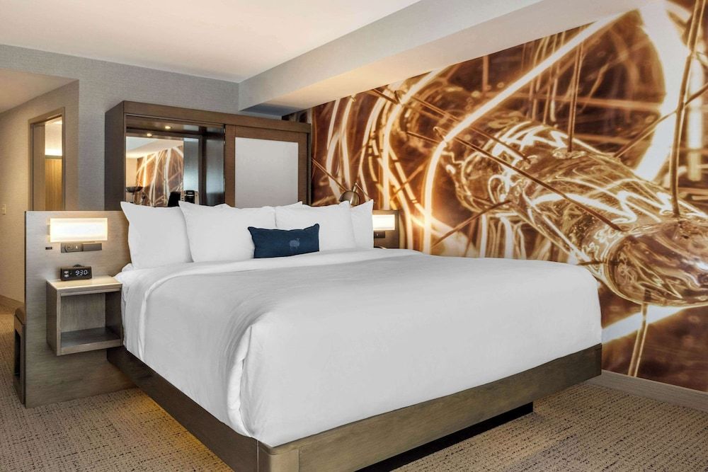 Standard Room, 1 King Bed